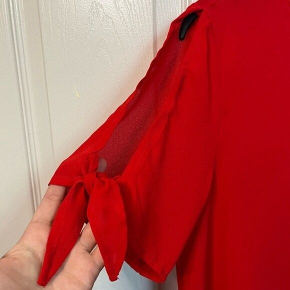 SHEIN Red Knot Cuff Split Sleeve Solid Top Size Medium - Picture 5 of 6